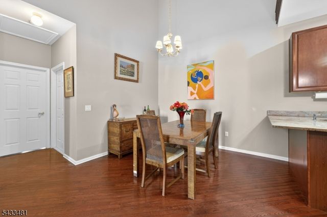 21 Samson Dr, Raritan Twp., NJ 08822
