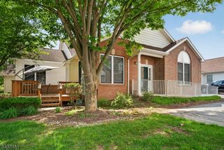 21 Samson Dr, Raritan Twp., NJ 08822