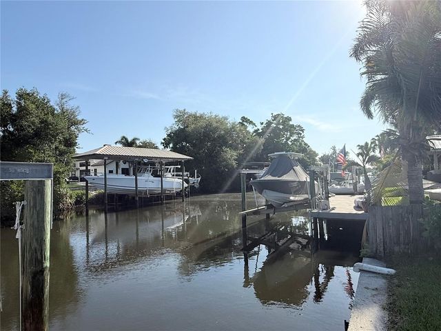 797 45TH AVENUE NE, St Petersburg, FL 33703