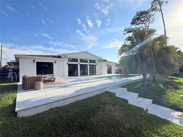 797 45TH AVENUE NE, St Petersburg, FL 33703