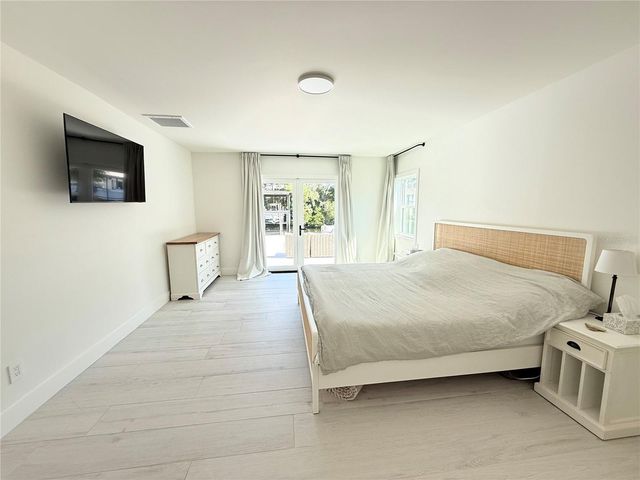 797 45TH AVENUE NE, St Petersburg, FL 33703