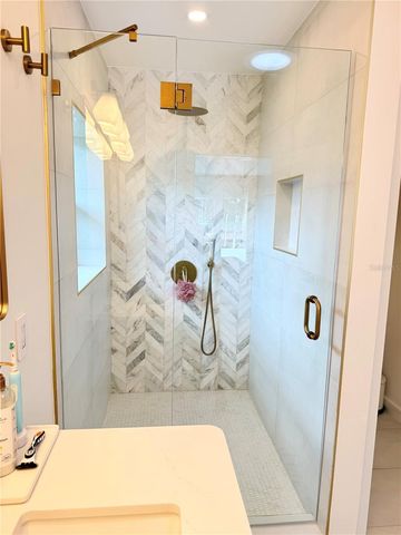 797 45TH AVENUE NE, St Petersburg, FL 33703