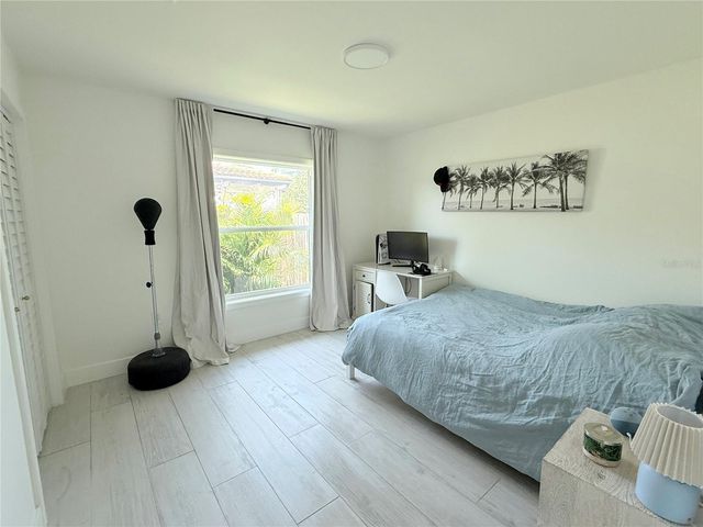 797 45TH AVENUE NE, St Petersburg, FL 33703