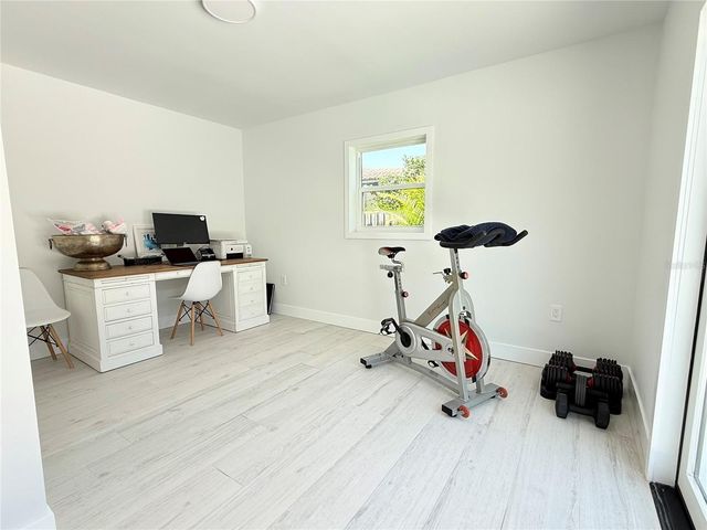 797 45TH AVENUE NE, St Petersburg, FL 33703