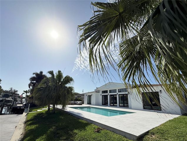 797 45TH AVENUE NE, St Petersburg, FL 33703