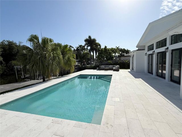 797 45TH AVENUE NE, St Petersburg, FL 33703