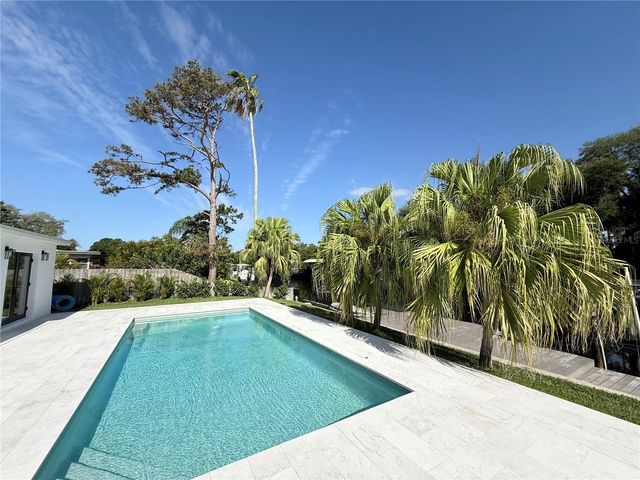 797 45TH AVENUE NE, St Petersburg, FL 33703