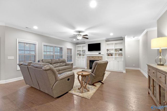 217 Willow Bank Circle, Decatur, AL 35603