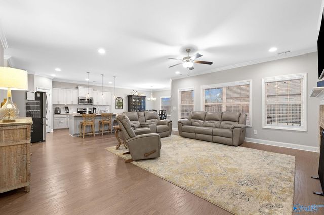 217 Willow Bank Circle, Decatur, AL 35603