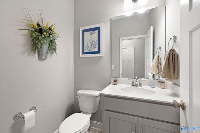 217 Willow Bank Circle, Decatur, AL 35603