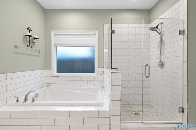 217 Willow Bank Circle, Decatur, AL 35603