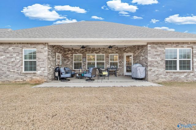 217 Willow Bank Circle, Decatur, AL 35603