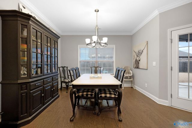 217 Willow Bank Circle, Decatur, AL 35603