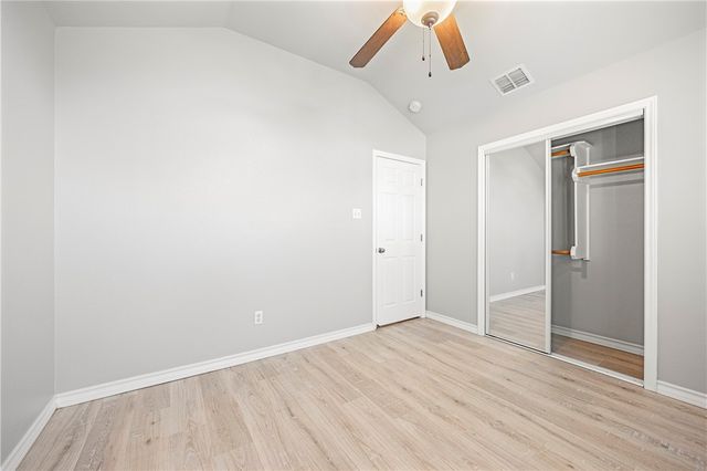 2000 Westwood Dr, Portland, TX 78374