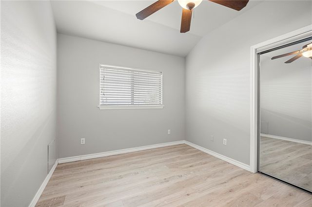 2000 Westwood Dr, Portland, TX 78374