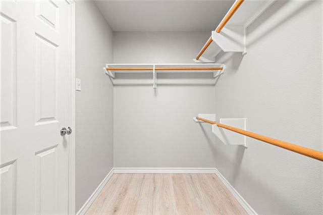 2000 Westwood Dr, Portland, TX 78374