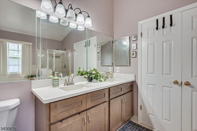 216 Amethyst Way, Franklin Twp., NJ 08823
