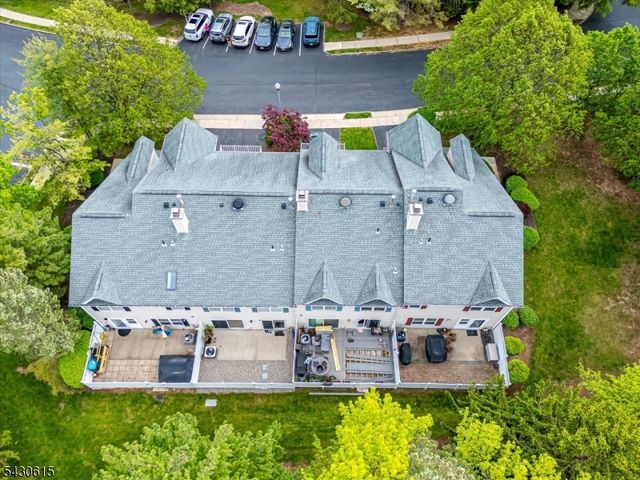 216 Amethyst Way, Franklin Twp., NJ 08823