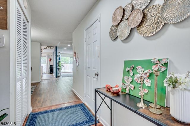 216 Amethyst Way, Franklin Twp., NJ 08823