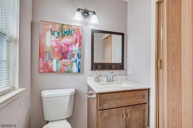 216 Amethyst Way, Franklin Twp., NJ 08823
