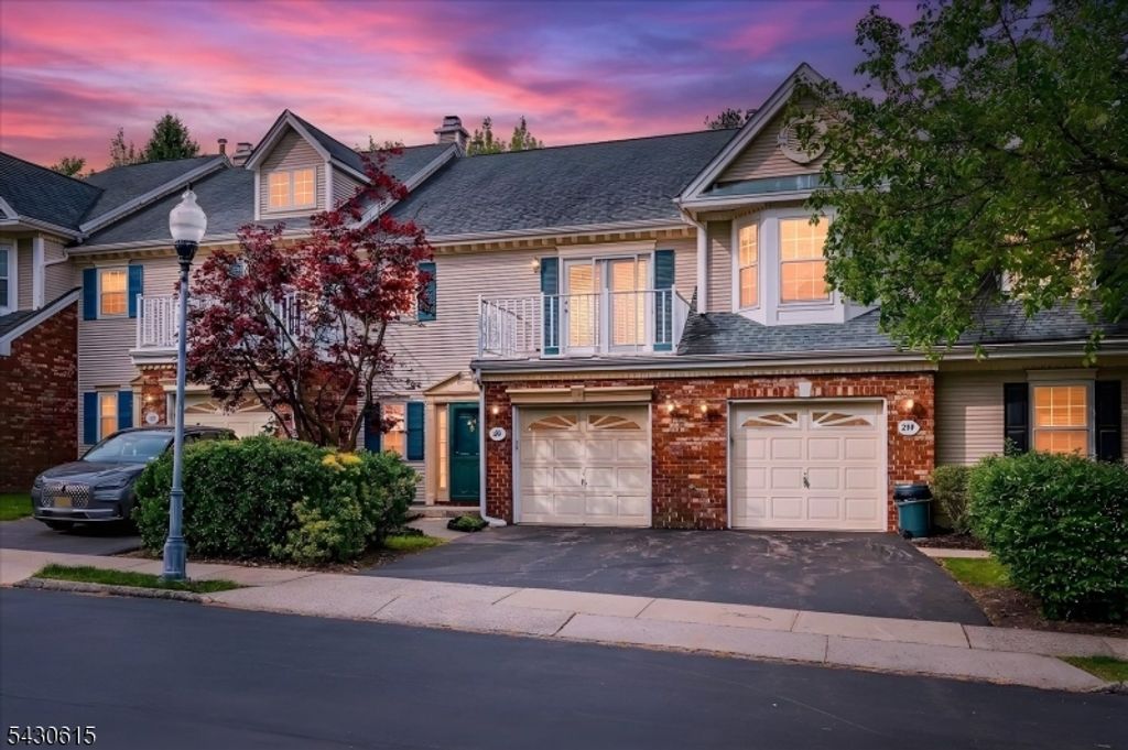 216 Amethyst Way, Franklin Twp., NJ 08823