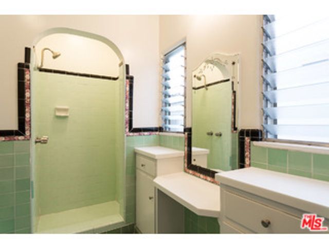 8434 BLACKBURN Avenue, Los Angeles, CA 90048