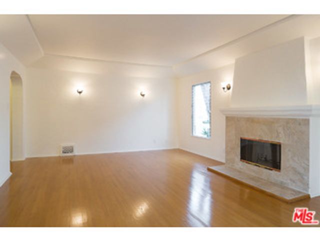 8434 BLACKBURN Avenue, Los Angeles, CA 90048