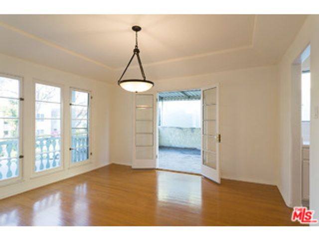 8434 BLACKBURN Avenue, Los Angeles, CA 90048