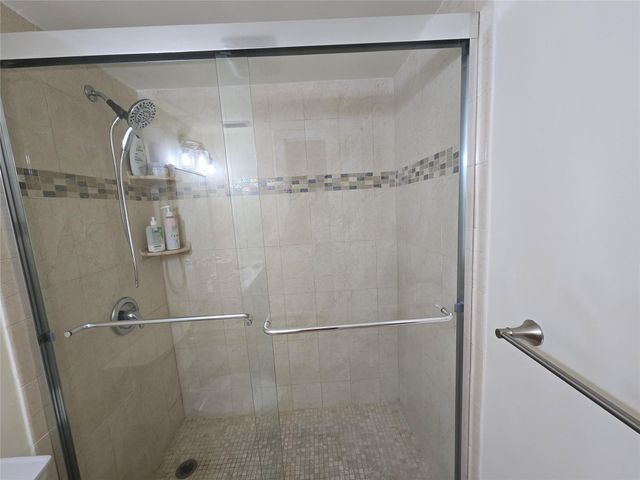 7610 NW 1st St 203, Margate, FL 33063