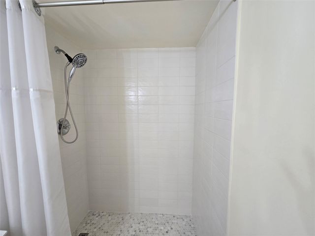 7610 NW 1st St 203, Margate, FL 33063