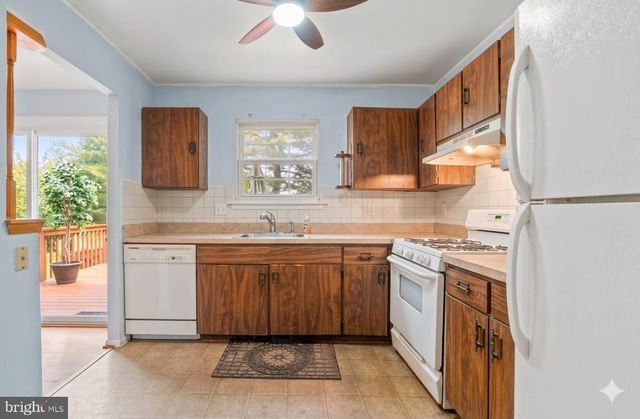 498 VALLEYWOOD RD, Millersville, MD 21108