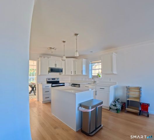 156 Dayton Road, Bridgeport, CT 06606