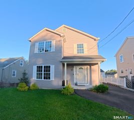156 Dayton Road, Bridgeport, CT 06606