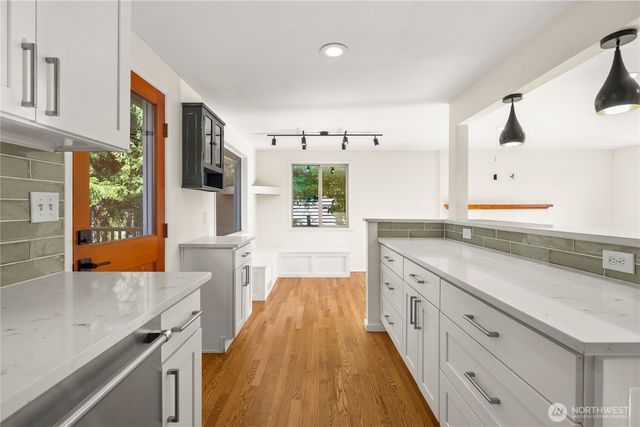 16253 13th Avenue SW, Burien, WA 98166