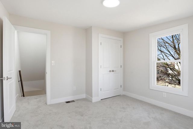 1026 W 5TH ST, Florence, NJ 08518