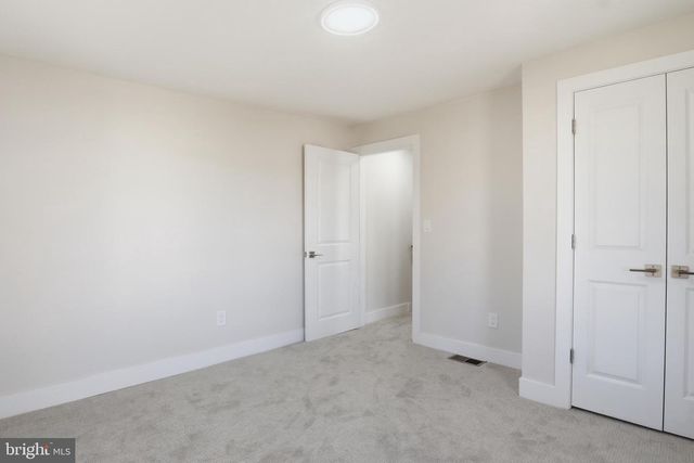 1026 W 5TH ST, Florence, NJ 08518