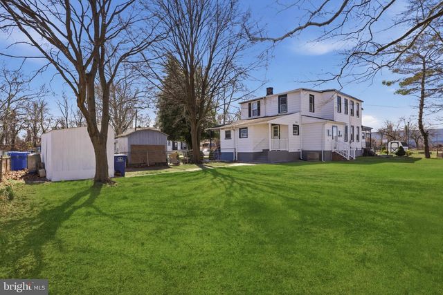 1026 W 5TH ST, Florence, NJ 08518