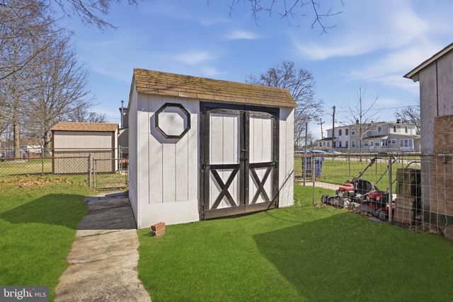 1026 W 5TH ST, Florence, NJ 08518