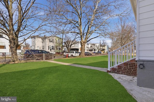 1026 W 5TH ST, Florence, NJ 08518