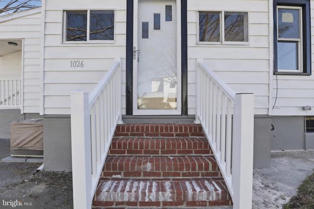 1026 W 5TH ST, Florence, NJ 08518