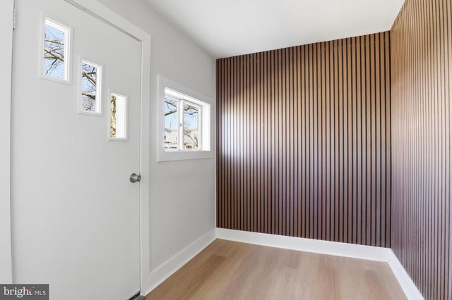 1026 W 5TH ST, Florence, NJ 08518