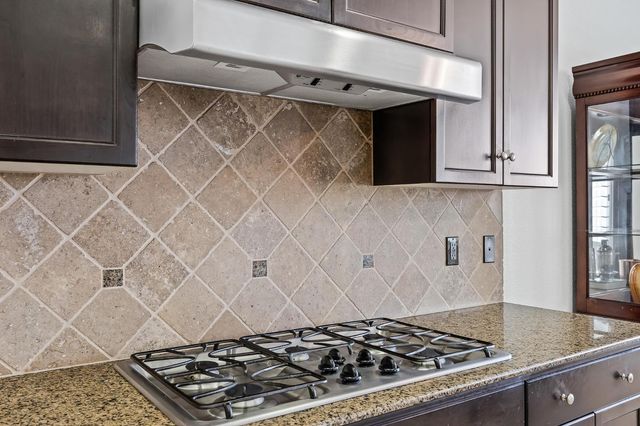 3863 Serena Avenue, Clovis, CA 93619