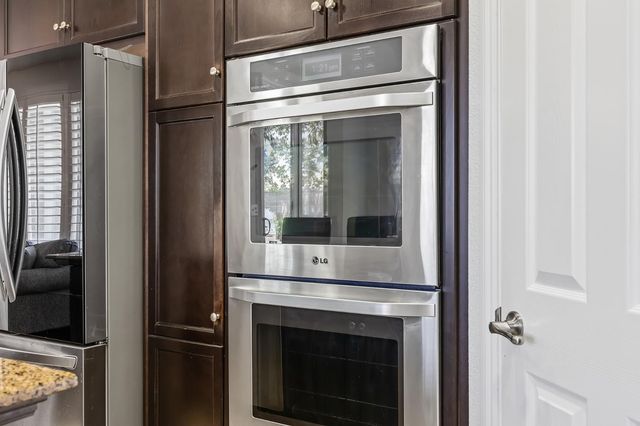 3863 Serena Avenue, Clovis, CA 93619