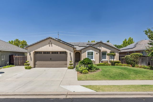 3863 Serena Avenue, Clovis, CA 93619