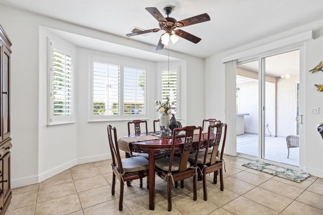 3863 Serena Avenue, Clovis, CA 93619