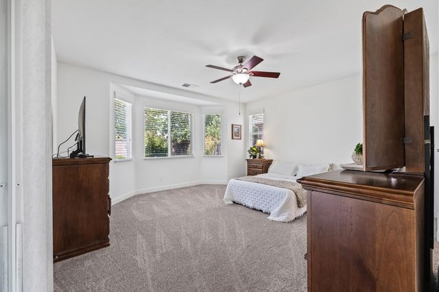 3863 Serena Avenue, Clovis, CA 93619