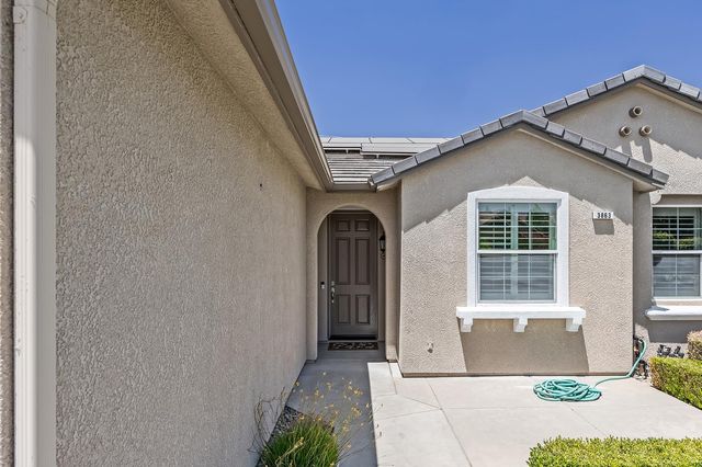 3863 Serena Avenue, Clovis, CA 93619