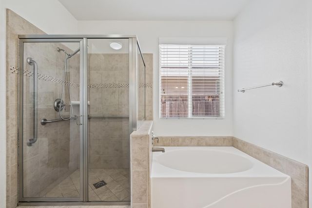 3863 Serena Avenue, Clovis, CA 93619