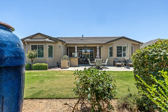 3863 Serena Avenue, Clovis, CA 93619