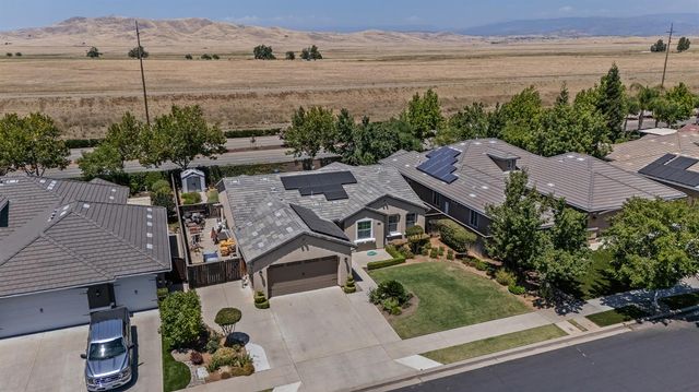 3863 Serena Avenue, Clovis, CA 93619